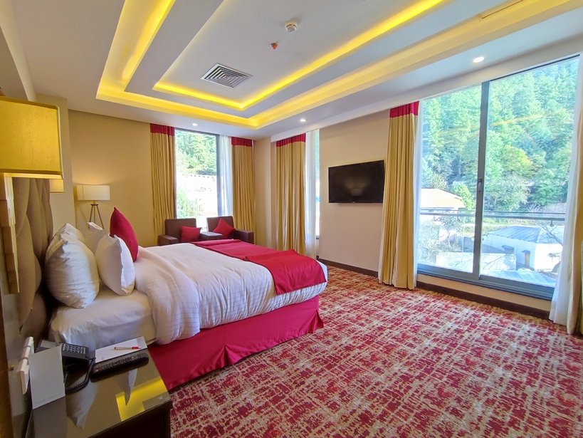 Presidential Suite Ramada Resort Murree
